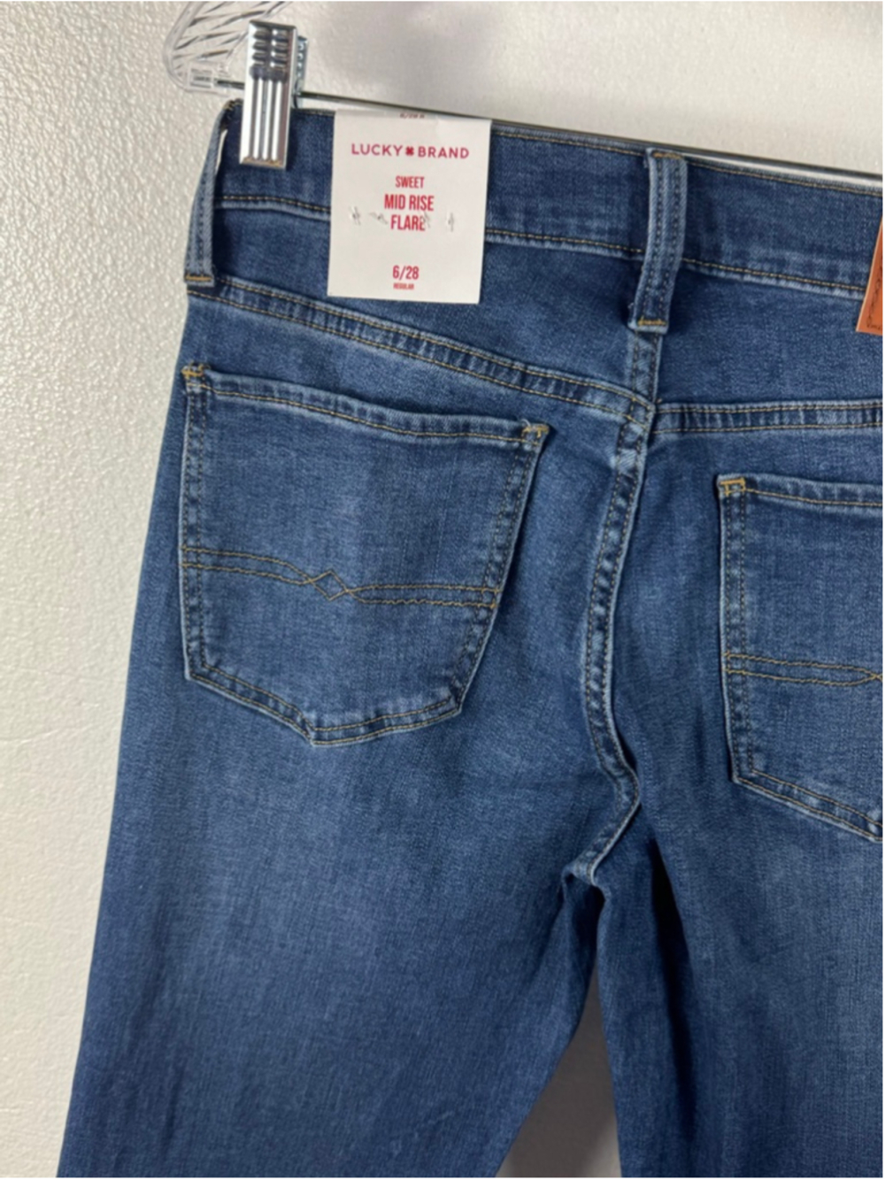 Lucky Brand Blue Sweet Mid Rise Flare Jeans 6/28 R - Picture 6 of 10